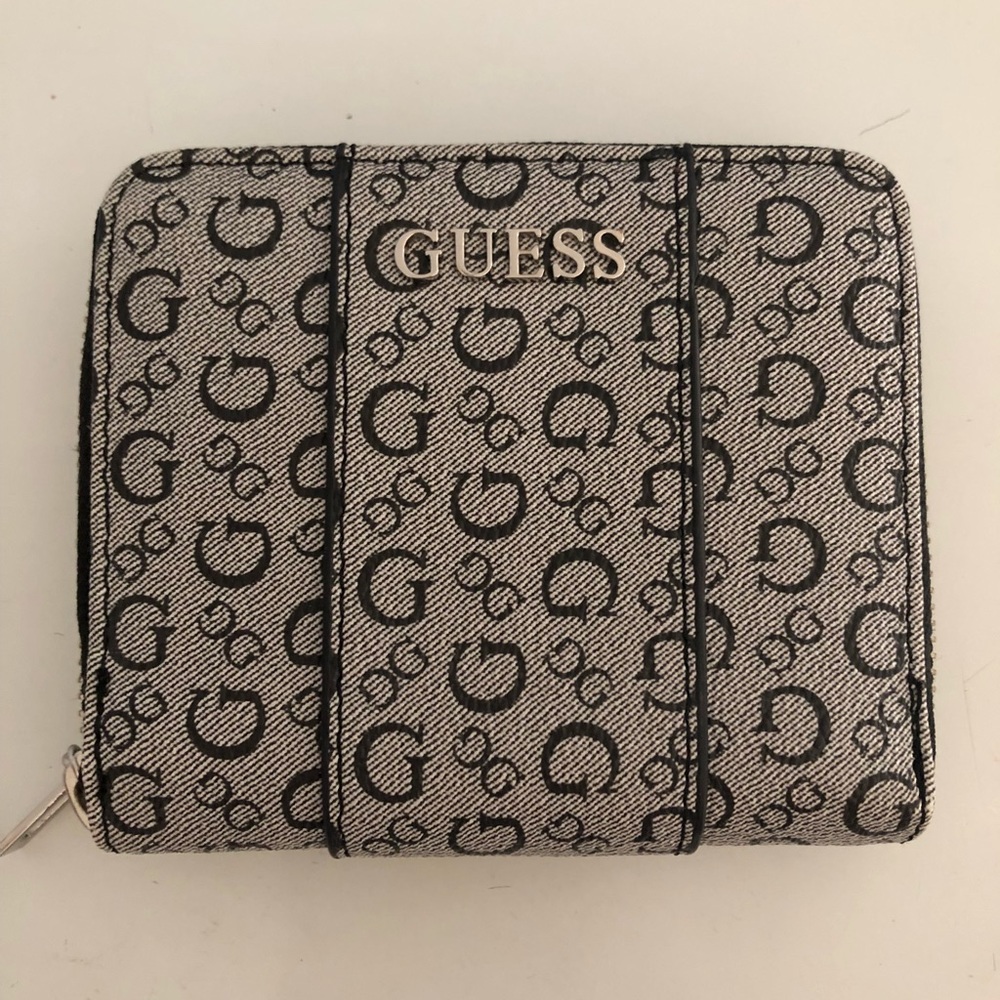 Guess wallet